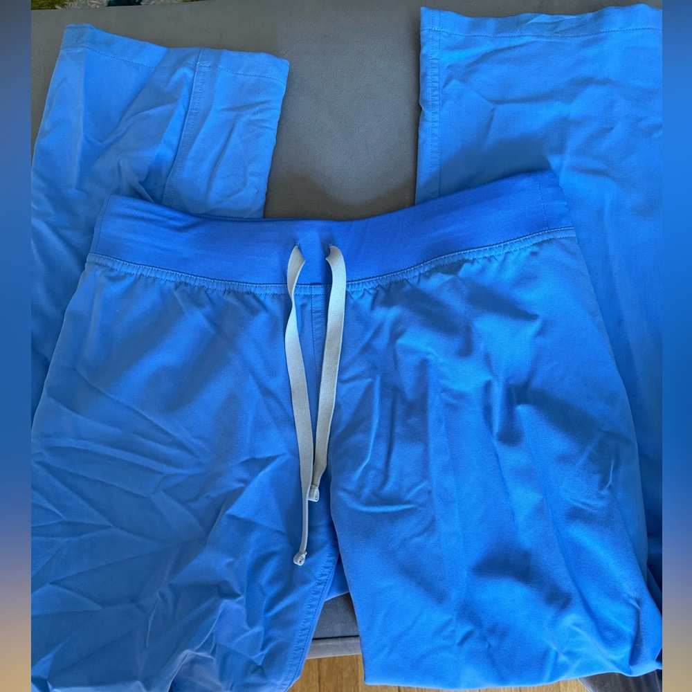 Figs size small scrub bottoms